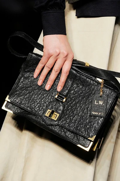 Look 27